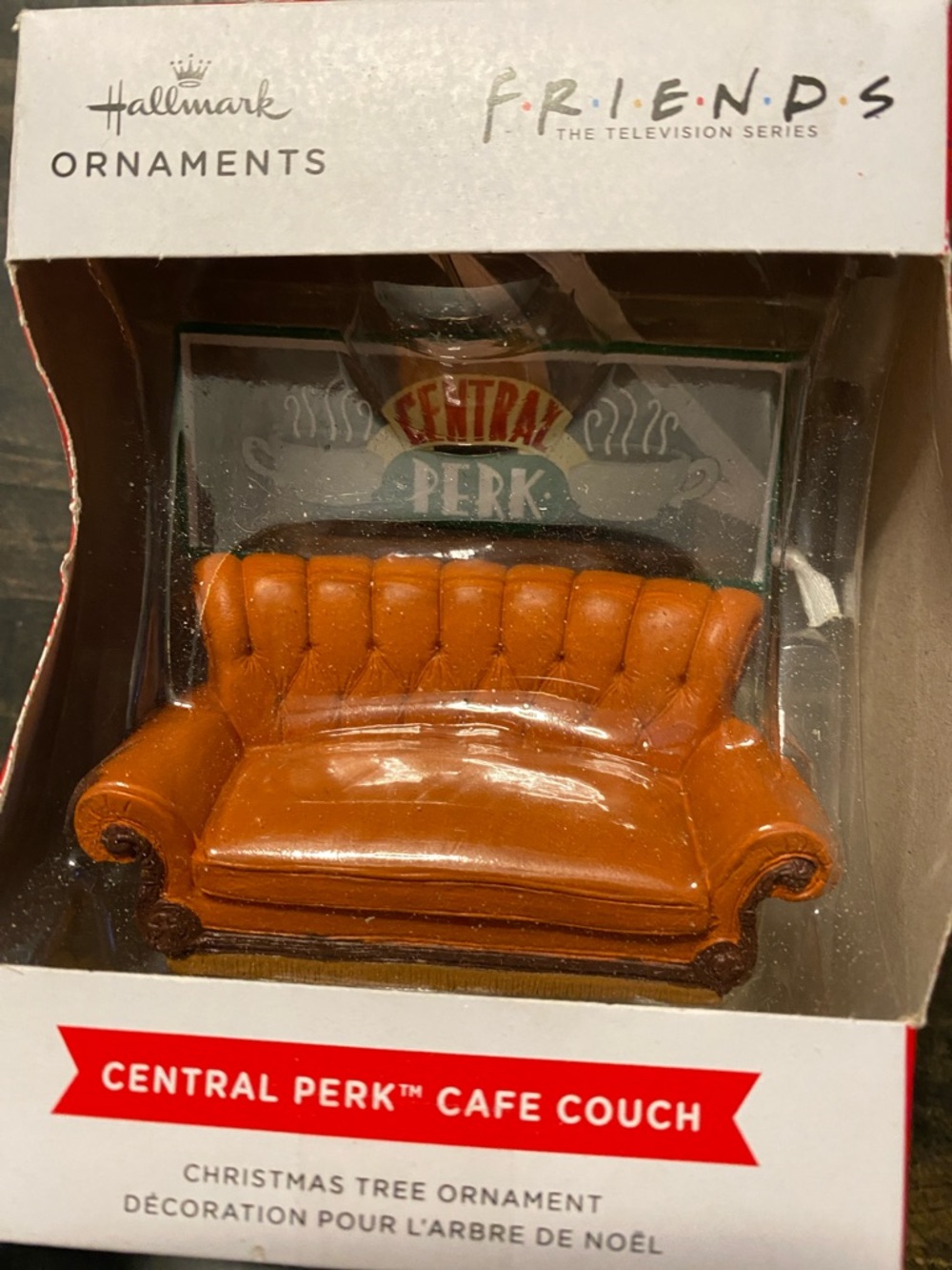 Friends Christmas ornament (M200)